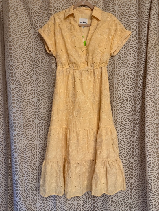 Sam Edelman Dresses & Skirts - Sam Edelman Butter Yellow Eyelet Midi Dress